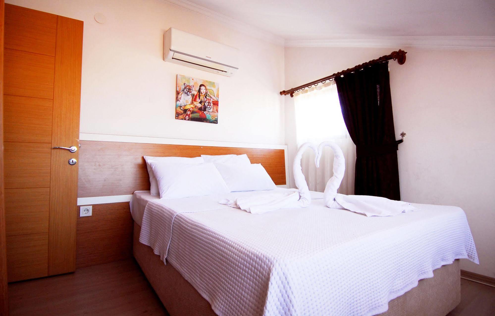 Lidya City Hotel 페티예 외부 사진